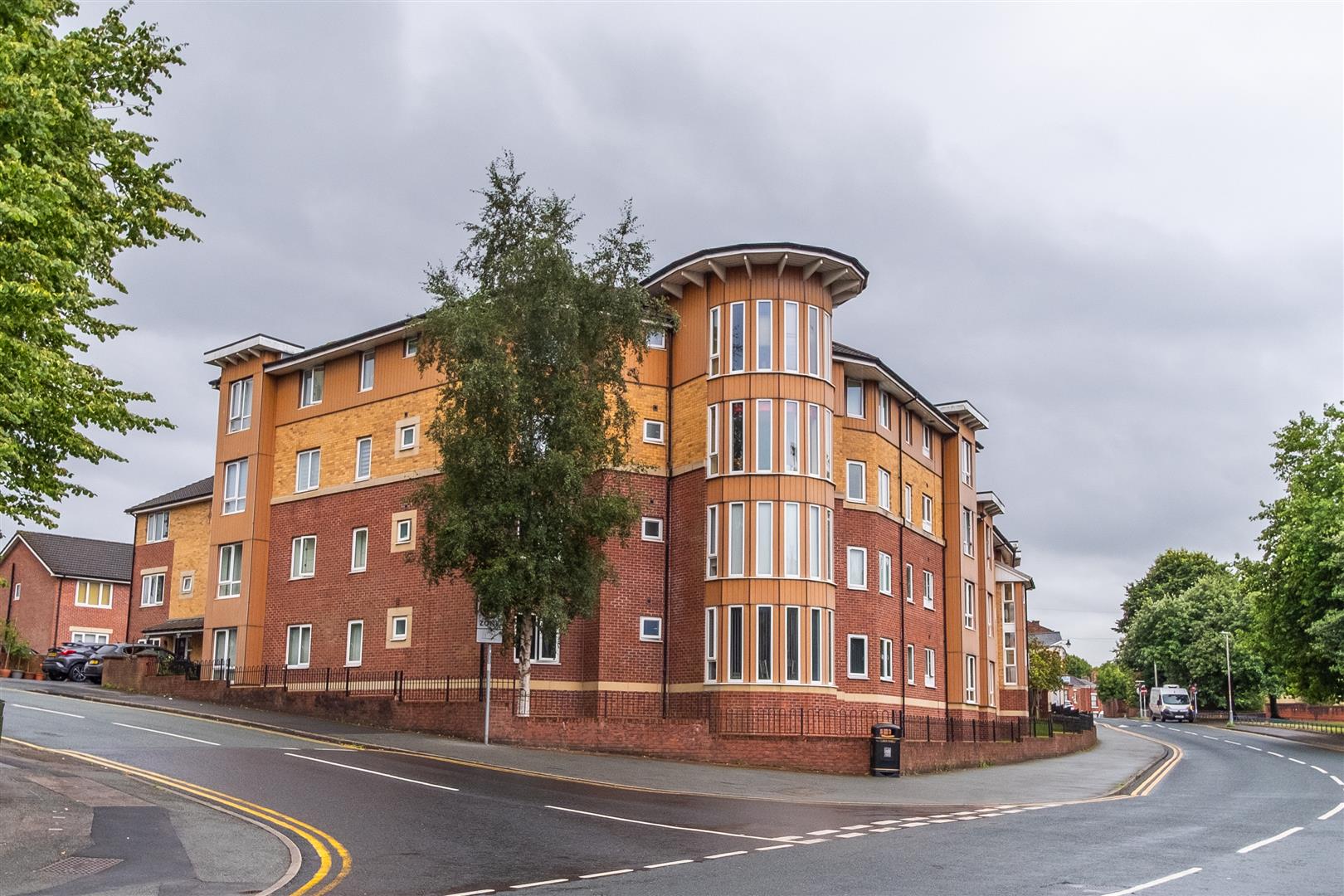 2 bed property in City Views, Preston